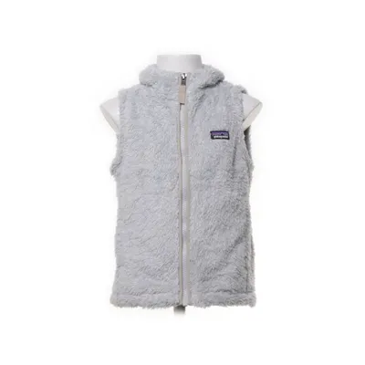 Ytterväst (Grå) från Patagonia Polyester