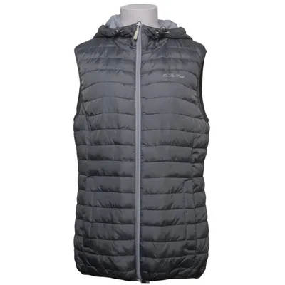 Outer vest (Gray) from On the Peak Polyester