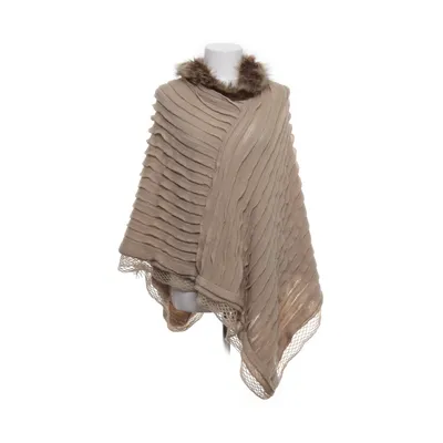 Poncho (Beige) van Cream Acryl