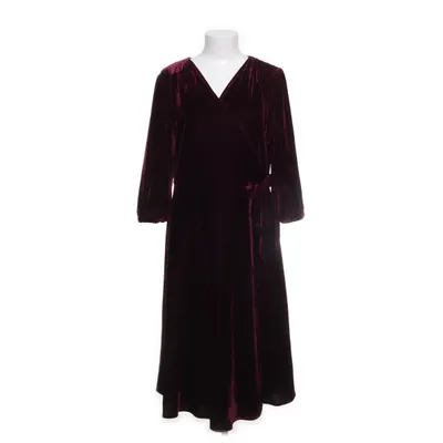 Omlottklänning (Jane omlottklänning i vinröd velour med 3/4 ärmar) från Daisy Dapper Polyester, Viskos, Elastan