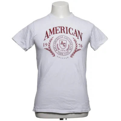 T-shirt (White) from American College