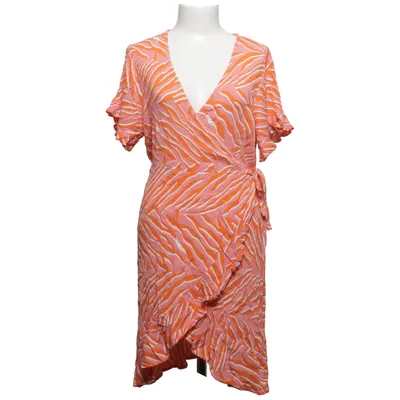 Slå-om-kjole (Orange, Pink, Hvid) fra Simply Be