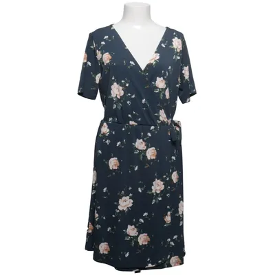 Omlottklänning (Lilja/ W Dress) från Angelology by Lager 157 Elastan, Polyester