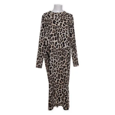 Klänning (Beige, Svart, Flerfärgad) från Neo Noir Polyester