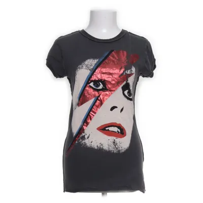 T-shirt (Grå, Röd, Blå, Vit) från Amplified Vintage