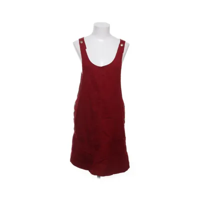 Hängselklänning (Röd) från POP England Bomull