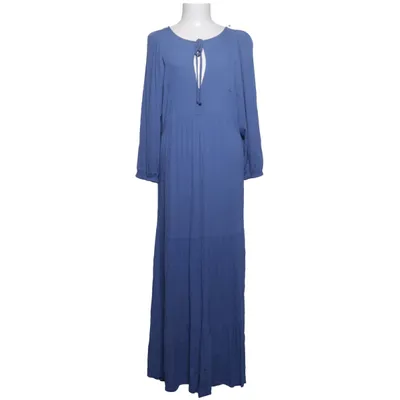 Robe longue (Bleu) de Stradivarius Viscose