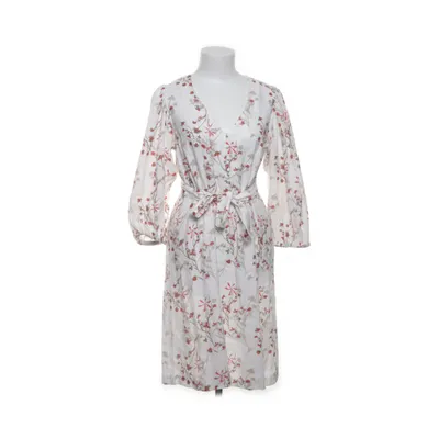 Klänning (20120198) från Atelier Reve Viskos