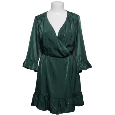 Wikkeljurk (Groen) van Minkpink Polyester, Viscose