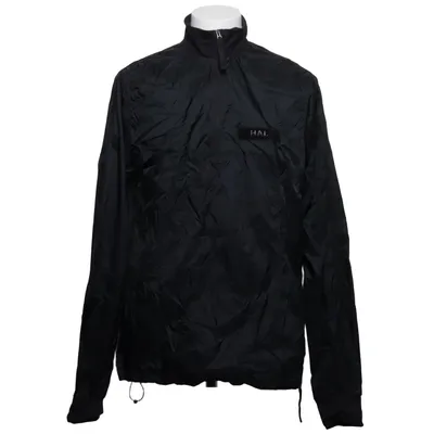 Anorak (Halo Newline, Newline, Halo, anorak, windbreaker, running jacket, trail running, running, jogging, fitness, workout, training, outdoor, hiking, trekking, walking, lightweight jacket, packable jacket, windproof, water resistant, rain jacket, shell jacket, sportswear, activewear, athletic, performance wear, breathable, quick dry, minimalist, black jacket, Scandinavian design, Nordic style, cycling, bike commuting, travel jacket, camping, adventure, functional clothing, reflective, marathon, gym, streetwear, gorpcore, techwear, utility wear, outdoor fashion, casual, oversized, unisex, premium, quality, durable, sports apparel, exercise, lifestyle, hiking gear, running gear, all weather, spring jacket, autumn jacket, festival outfit, commuter jacket, vintage sportswear, Y2K sportswear, rare, collectible, TikTok fashion, trending, viral, everyday essential, outdoor lifestyle, performance jacket, active lifestyle, sports jacket, hooded anorak, half zip, wind shell, lightweight outerwear, XL, men's jacket, women's oversized, sustainable fashion, second hand, eco fashion) van Halo Newline Nylon