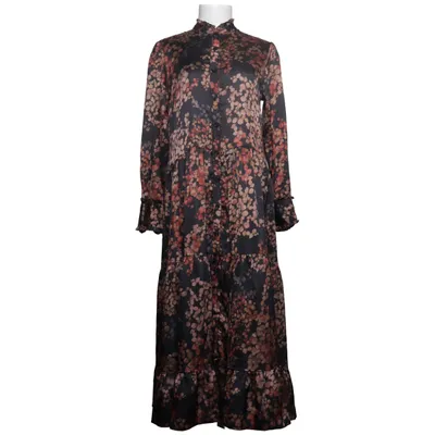 Robe longue (Noir, Multicolore) de Karmamia