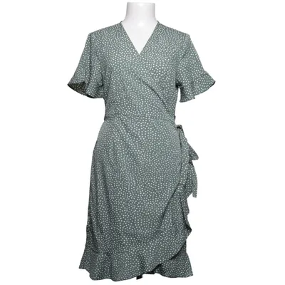 Omlottklänning (VMHENNA 2/4 WRAP FRILL DRESS EXP) från Vero Moda Återvunnen polyester