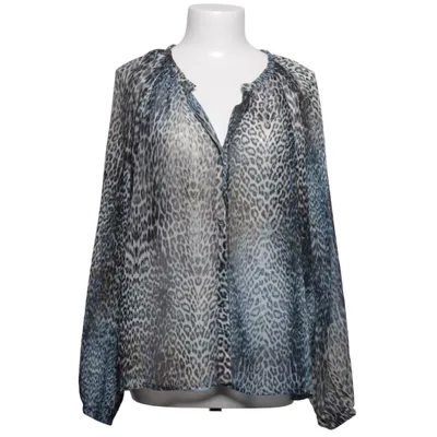 Blus (Blå, Svart, Vit) från XO. Polyester