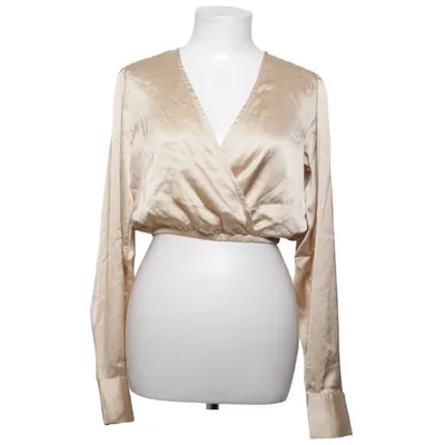 Omlottopp (Beige) från NA-KD Polyester