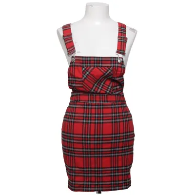 Hängselklänning (Röd, Svart, Vit) från Sister Elastan, Polyester, Viskos
