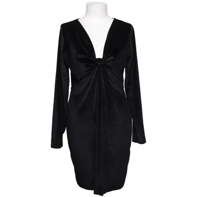 Robe (Noir) de Tintoretto