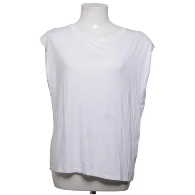 T-shirt (Vit) från Svala