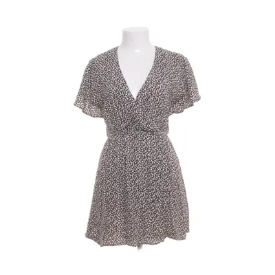 Klänning (Svart, Beige, Vit) från & Other Stories Viskos