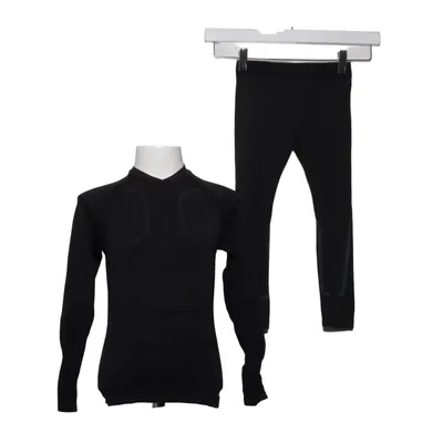 Base layer (Black) from Kipsta