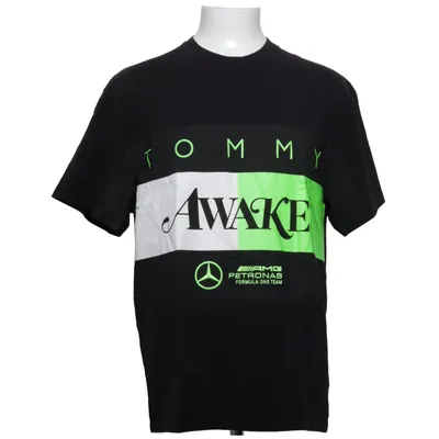 T-shirt (Noir) de Tommy Hilfiger x Mercedes-AMG F1 x Awake NY Coton