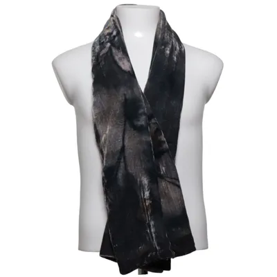 Écharpe (Gris, Noir) de Emanuel Ungaro