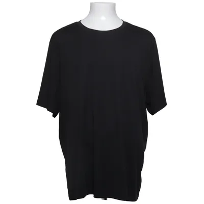 T-shirt (H&M Move t-shirt, oversized t-shirt, black tee, gym t-shirt, workout shirt, athletic wear, activewear tee, minimalist fashion, casual streetwear, oversized fit, basic black t-shirt, comfy everyday wear, gym outfit, sporty fashion, breathable shirt, training tee, fitness clothing, relaxed fit shirt, unisex fashion, casual essential, streetwear basic, modern athleisure, lightweight t-shirt, everyday style, sporty casual outfit, oversized streetwear, clean aesthetic clothing, neutral fashion, comfy gymwear, active lifestyle y2k fashion, tiktok aesthetic, gymtok style, oversized aesthetic, streetwear vibe, clean girl aesthetic, minimalist streetwear, pinterest outfit inspo, casual core, viral tiktok style, dark aesthetic, sporty streetwear, modern athleisure, skater fashion, normcore style, relaxed fit aesthetic, urban fashion, neutral outfit, laid back style, 2000s streetwear, comfy aesthetic, hype casual, basic fashion essential, everyday drip, trendy oversized fit, athletic aesthetic, simple outfit inspo, soft grunge vibe, unisex streetwear, cool casual style) de H&M Move Polyester