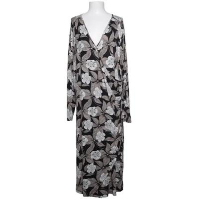Robe (Noir, Blanc, Beige) de Gina Laura
