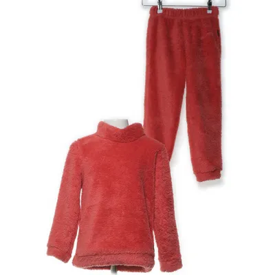 Mjukisset (Röd) från Everest Polyester