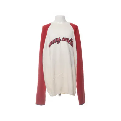Pull-over (Blanc, Rouge) de Savvy Acrylique
