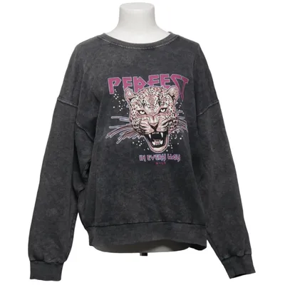 Sweatshirt (Gray, Pink, Multicolored) from Sisters Point Cotton