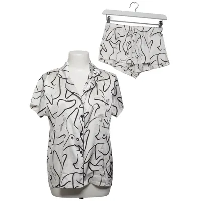 Pyjama (Weiß, Schwarz) von Bluebella Elasthan, Polyester