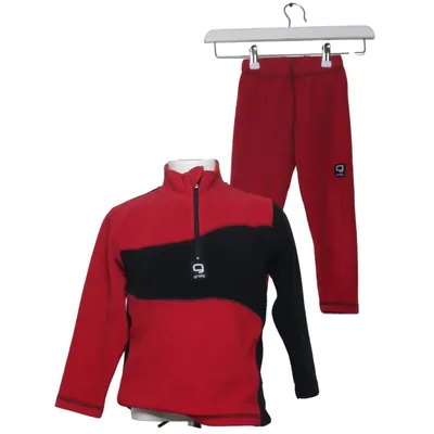 Mjukisset (Röd, Svart) från Gneis Elastan, Polyester