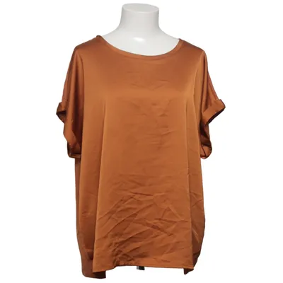 Topp (VIELLETTE S/S SATIN TOP/SU/CUR) från Evoked Vila