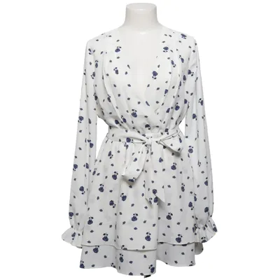 Wikkeljurk (V-Neck Tied Front Flowy Dress) van Donna Romina x NA-KD Polyester