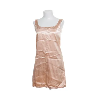 Robe (Beige) de Charlotte