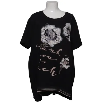 T-shirt (Svart) från Megi Collection