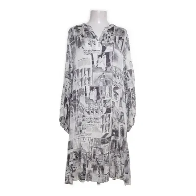 Klänning (Svart, Vit, Flerfärgad) från Leveté Room Viskos
