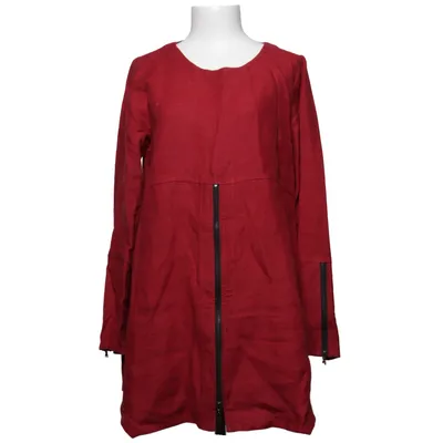 Top (Red) from Olars Ulla Klädd i Konst Linen