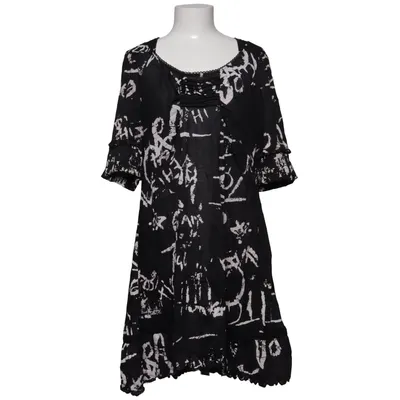 Robe (Noir, Blanc) de Wearhouse Polyester