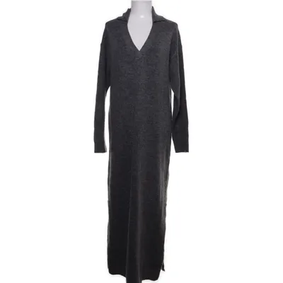 Långklänning (VMNATHALIE LS LONG POLO NECK DRESS LCS) från Vero Moda Curve Akryl