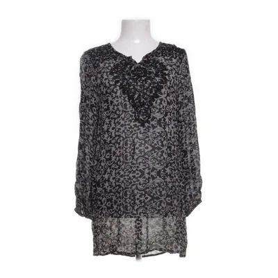 Blus (Svart, Grå, Vit) från Indiska Viskos