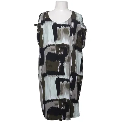 Robe (Vert, Noir, Blanc) de Isolde