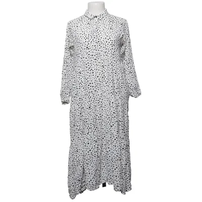 Robe longue (Blanc, Noir) de Chiquelle