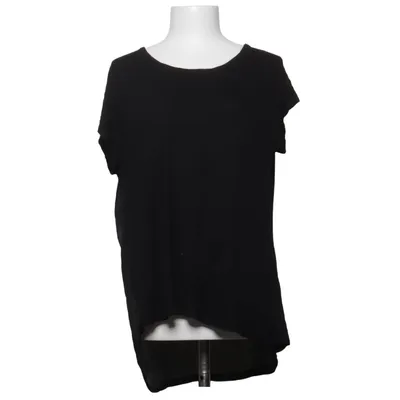 Top (Black) from Temple Polyester, Viscose