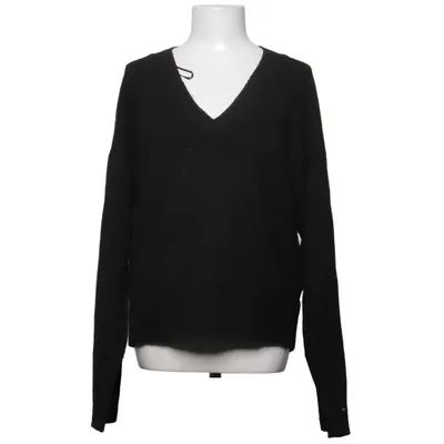 Strickpullover (V-Neck Knit Sweater) von Nelly Acryl, Elasthan, Recyceltes Polyester
