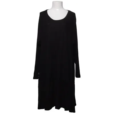 Dress (Black) from Zhenzi Polyester, Viscose