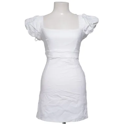 Robe (Blanc) de Stradivarius Polyamide, Viscose