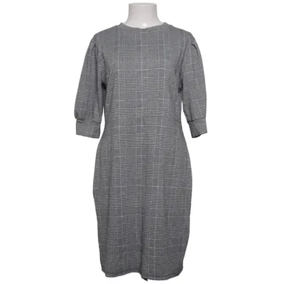 Dress (Gray) from H&M Modern Classic Polyester, Viscose, Elastane