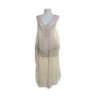 Klänning (Beige) från Shein Curve Akryl
