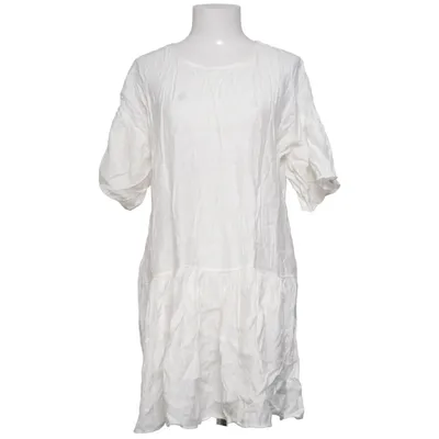 Robe (Blanc) de WE